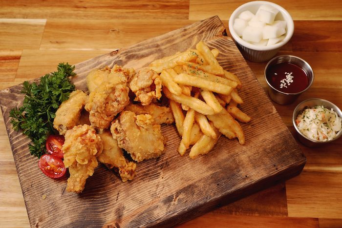 Wings — Korean fried chicken restaurant The Fry